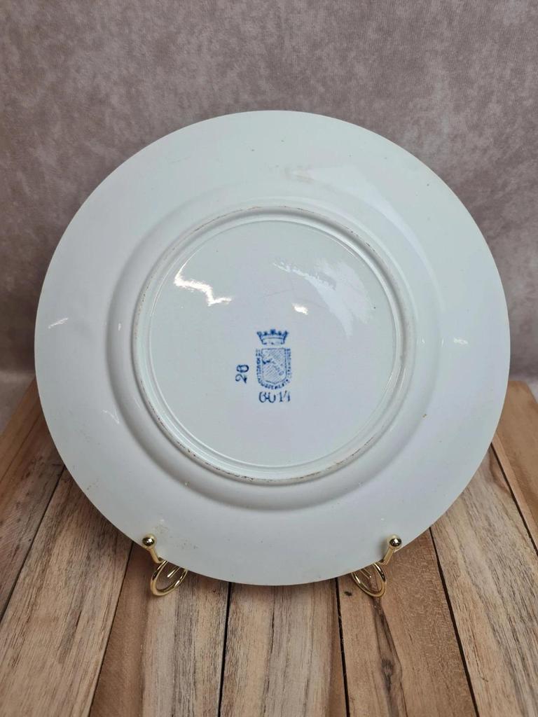 Assiette ancienne terre de fer St Amand modèle 6014 bleu & orange décor oriental 24 cm