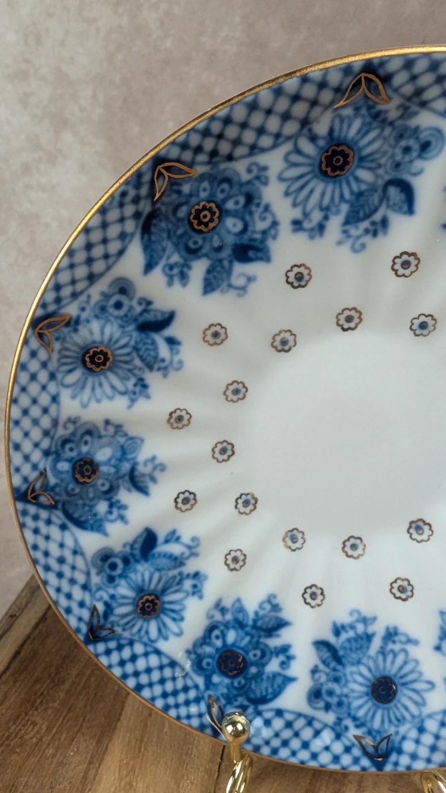 Paire de sous-tasses vintage porcelaine soviétique