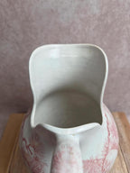 Broc de toilette Terre de Fer Creil & Montereau Sanremo – décor pommes de pin rare