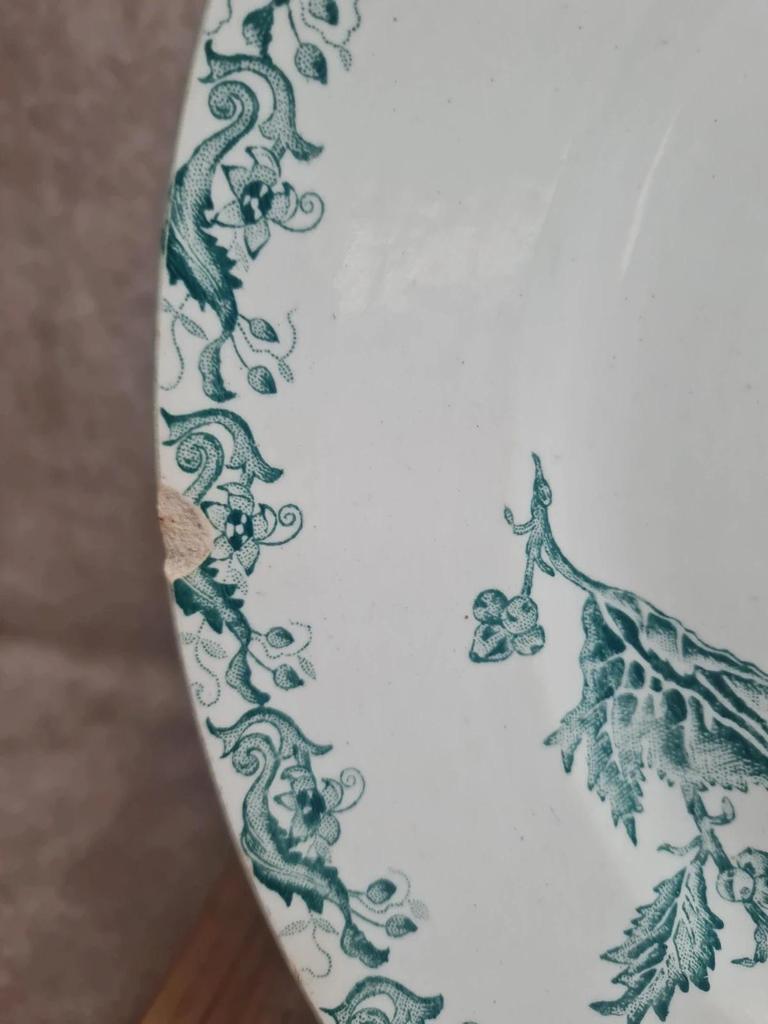 Grand plat rond ancien Saint-amand modèle Richelieu 🌿 Terre de fer verte vintage