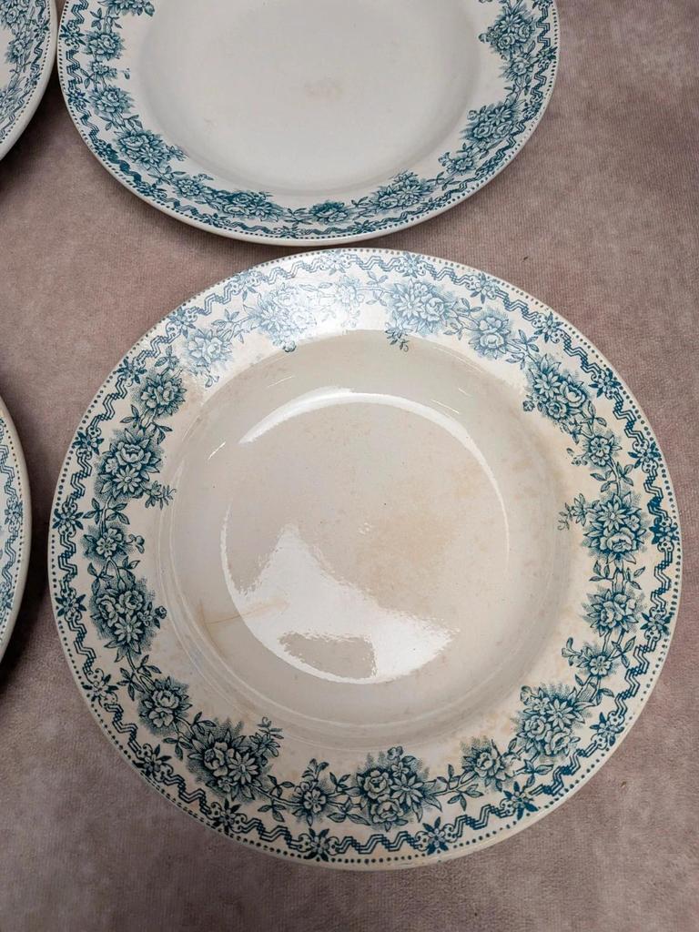 Lot de 4 assiettes creuses Terre de fer St Amand Argenton