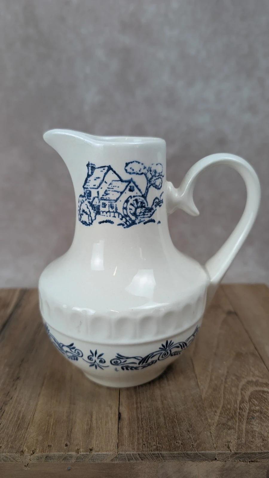 Ancien pot à lait Gien décor bleu