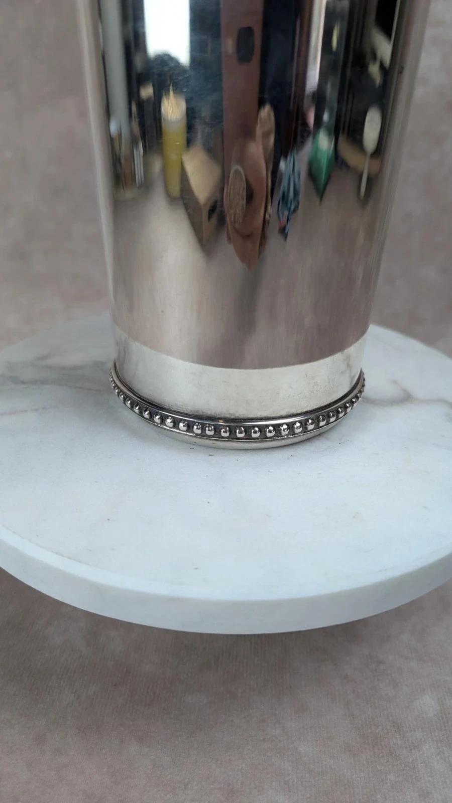 Ancien siphon à soda en métal argenté