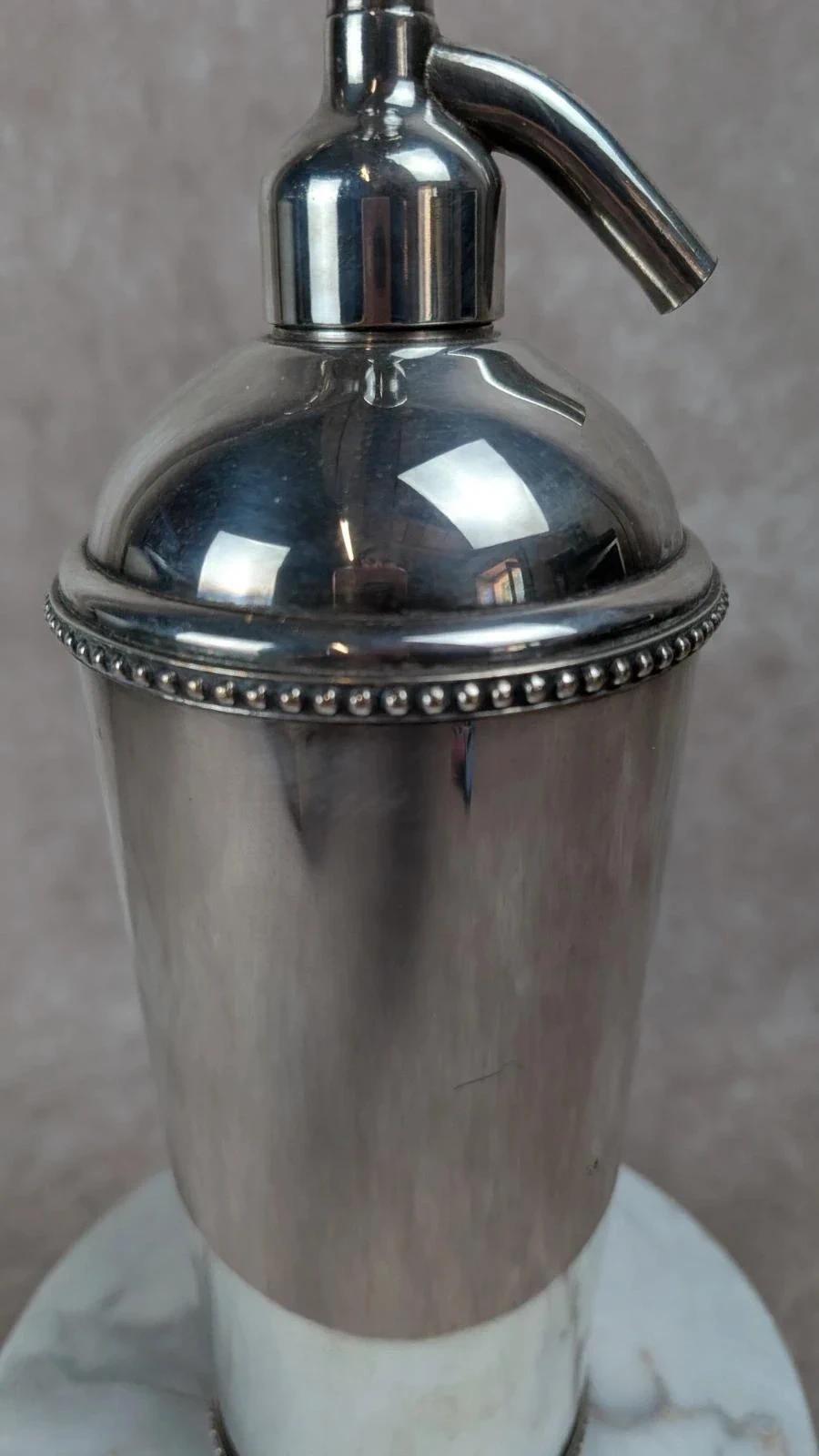 Ancien siphon à soda en métal argenté