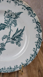 Ancienne assiette en terre de fer Saint - amand modèle “richelieu”