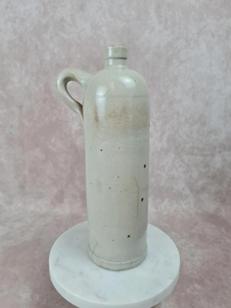 Ancienne bouteille en grès vernissé beige Xixᵉ, avec anse, déco vintage 🏺