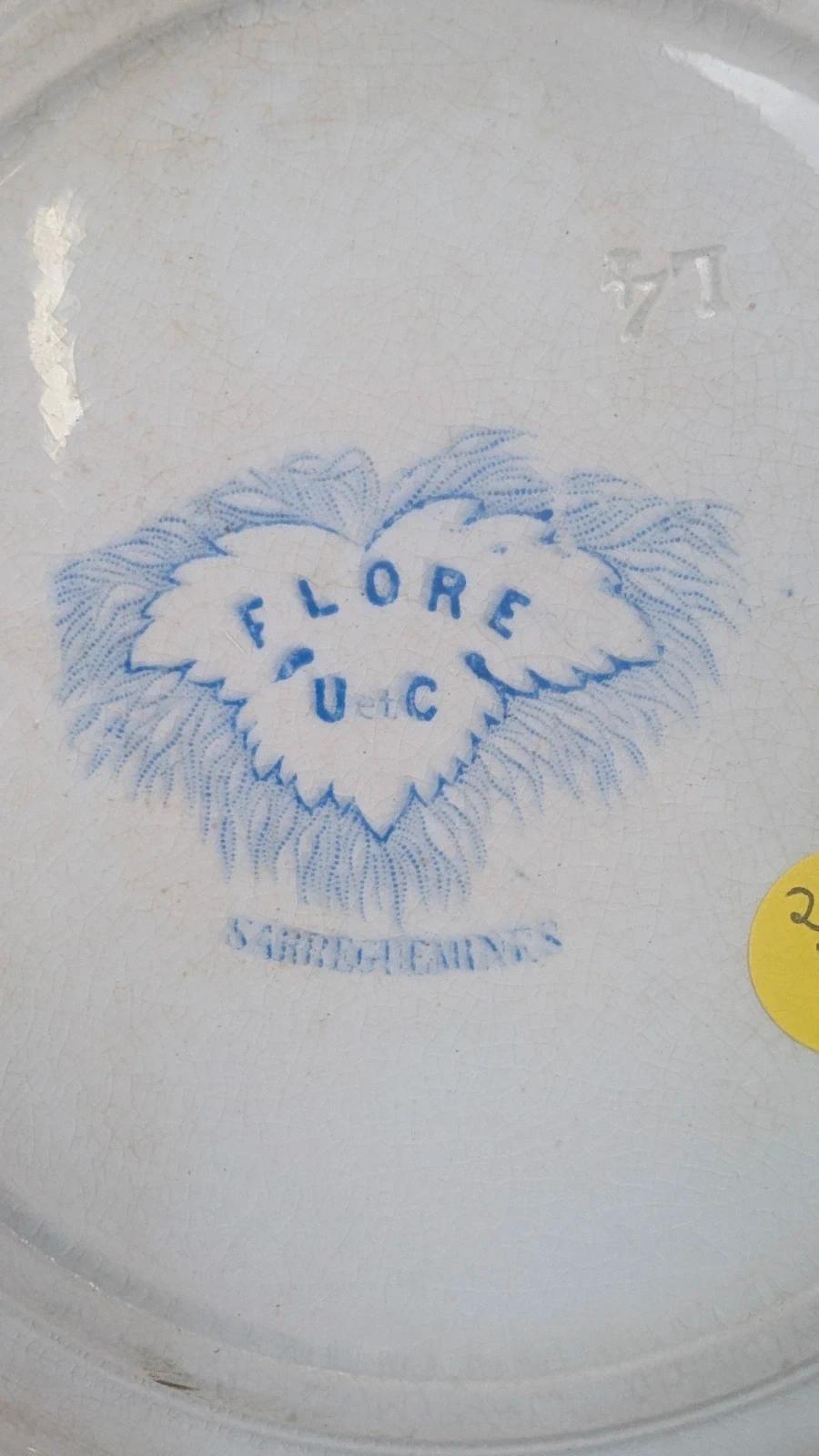 Assiette ancienne Sarreguemines – Modèle “flore”