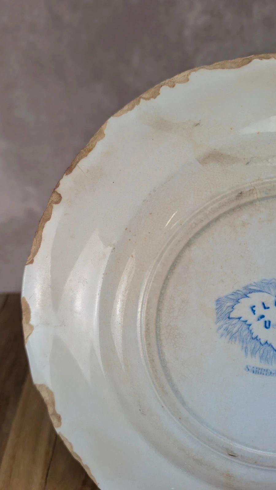 Assiette ancienne Sarreguemines – Modèle “flore”