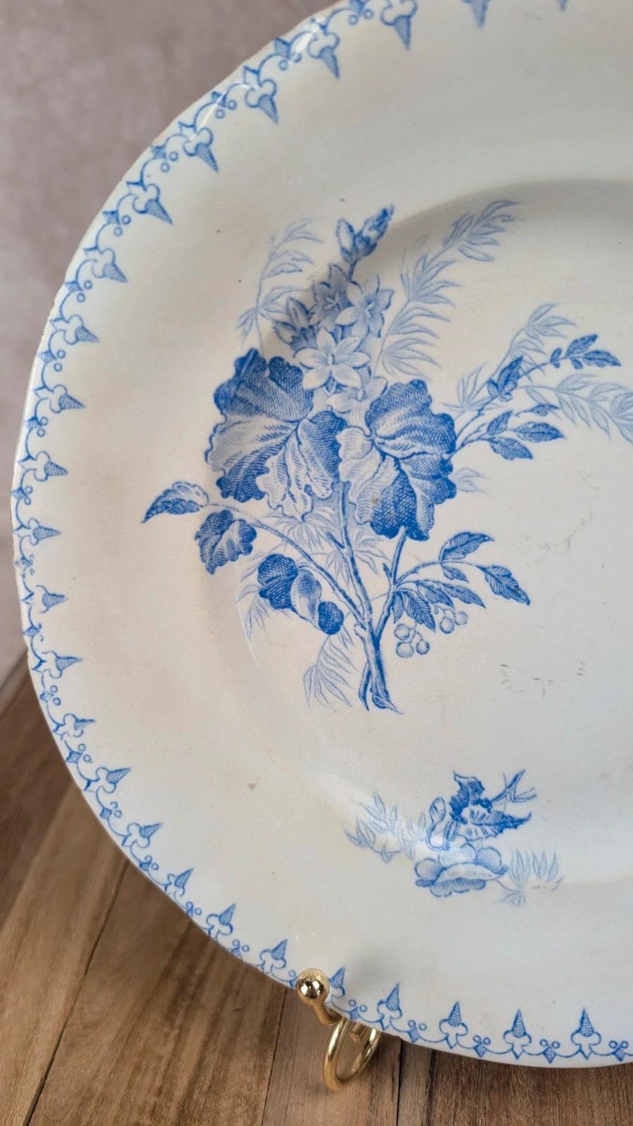 Assiette ancienne Sarreguemines – Modèle “flore”