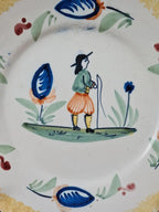 Assiette ancienne signée Hb Quimper – décor breton main