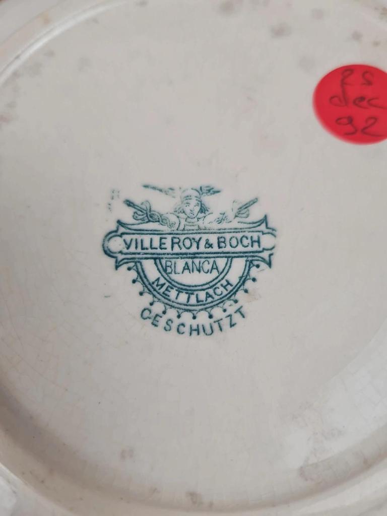 Assiette creuse ancienne Villeroy & Boch Mettlach – Modèle Blanca