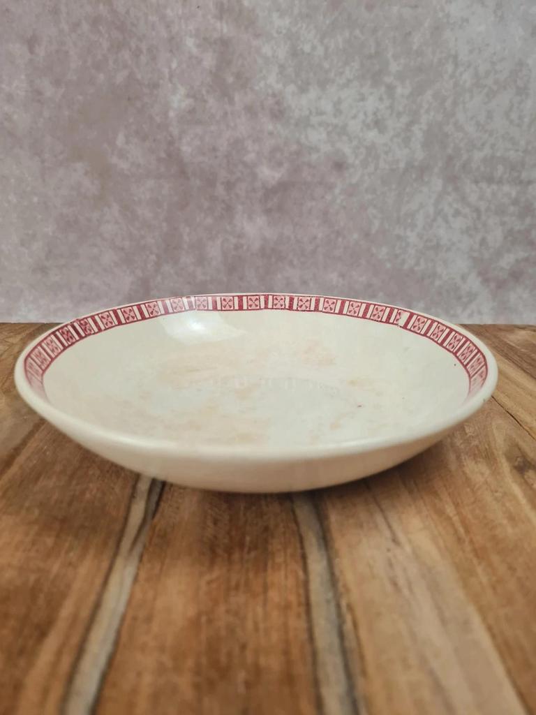 Assiette creuse ancienne Villeroy & Boch Mettlach – Modèle Blanca