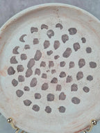 Assiette décorative ancienne en terre cuite à pois bruns 🪵🍂