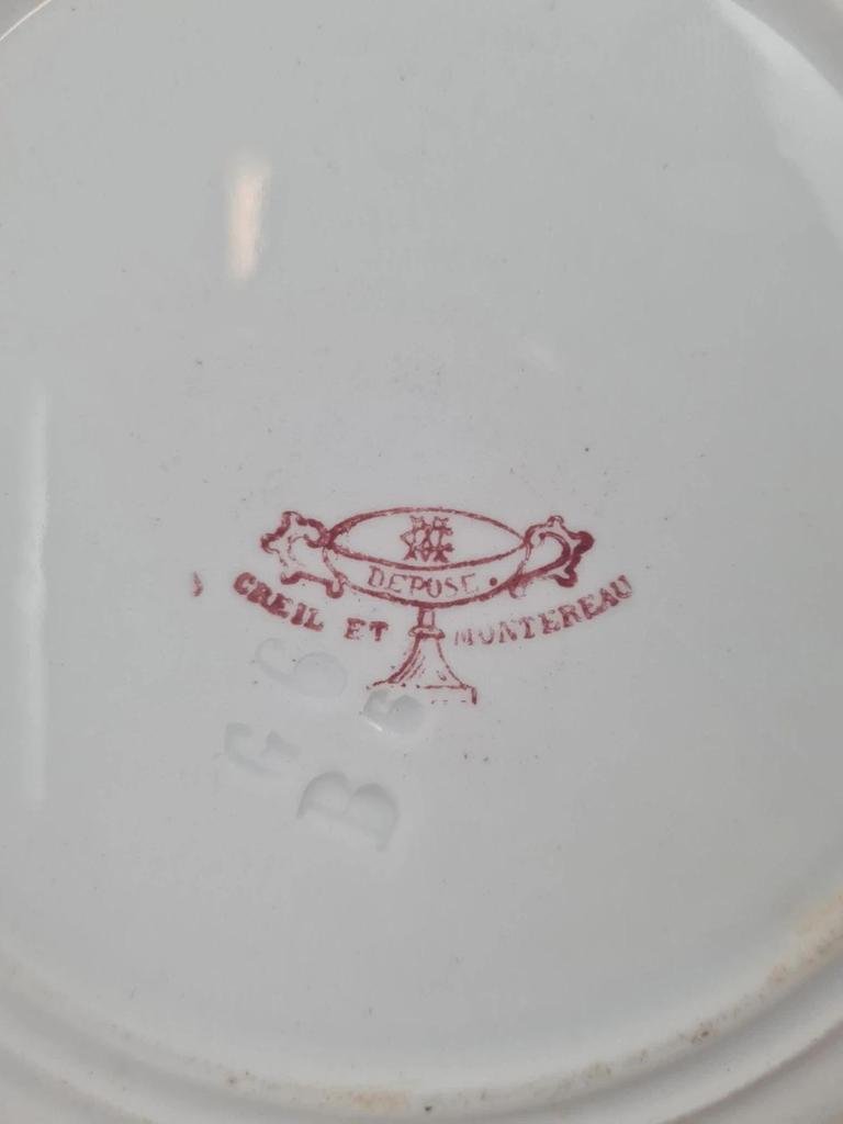 Assiette parlante ancienne « Nos Domestiques » n°11 – Creil et Montereau