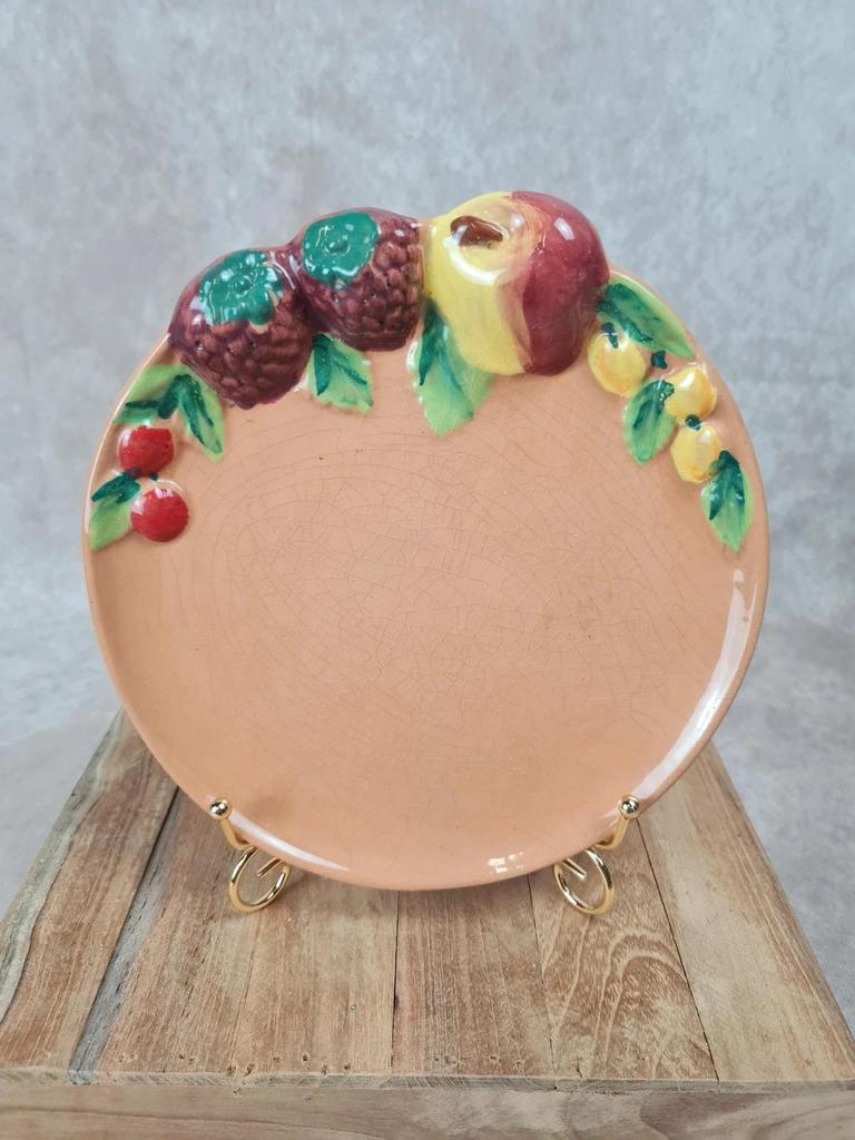🟠 Assiettes en faïence décor fruits en relief – Lot de 2 🟠