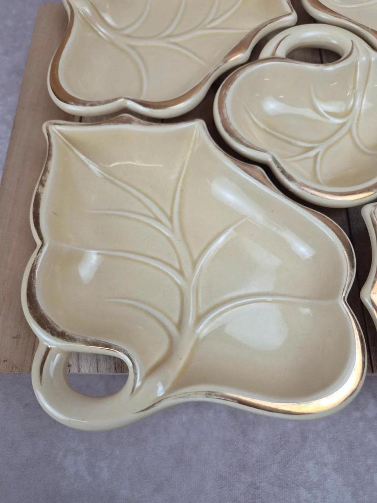 Service apéritif vintage 5 coupelles feuilles – Céramique d’art de Poët Laval – dorures