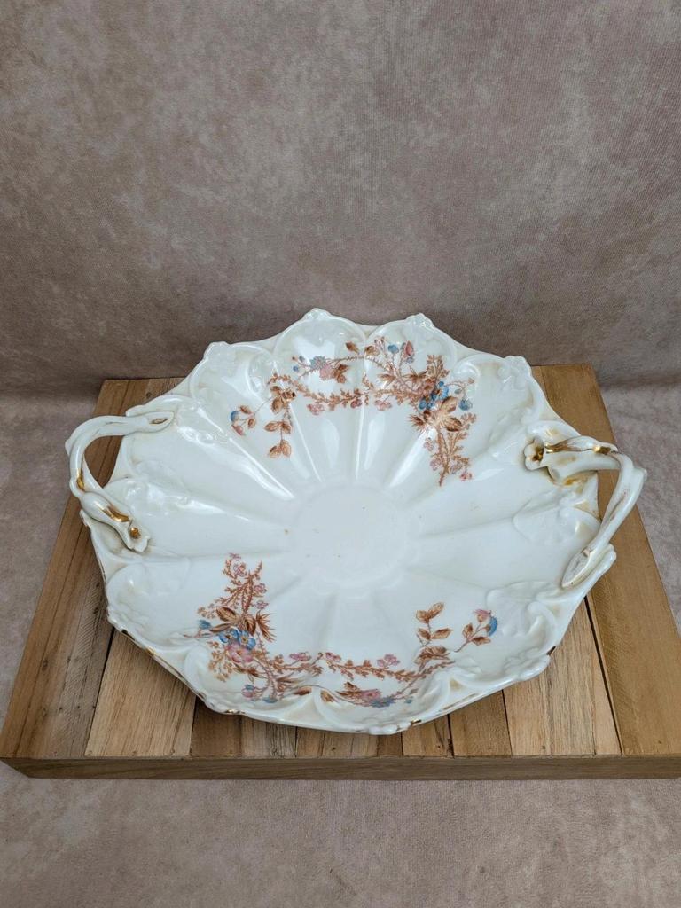 Plat ancien en porcelaine J.p.l France