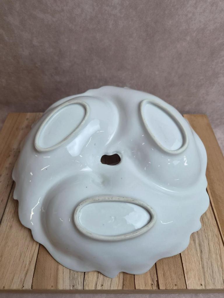 Mendiant ancien en porcelaine – 3 compartiments – décor de roses