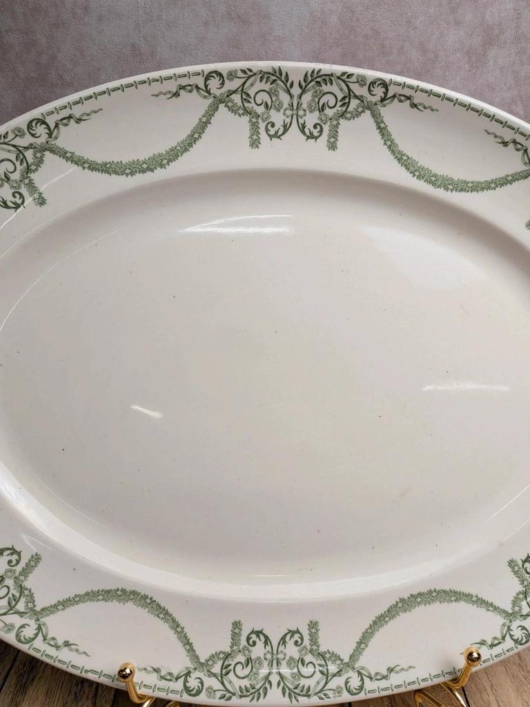 Grand plat ovale Terre de fer Creil et Montereau Labrador – Service Napoléon Ier