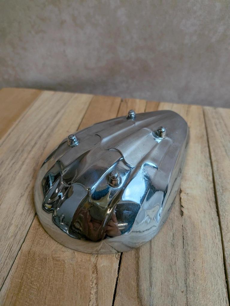 Beurrier saucière vintage Art déco en métal argenté – Coquillage