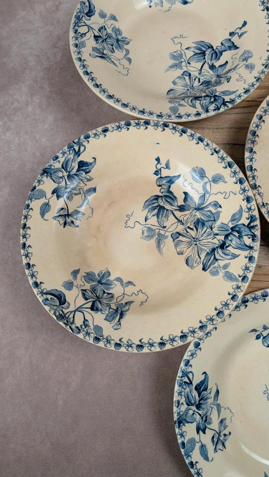 Lot de 5 assiettes creuses anciennes Vieillard & Cie Bordeaux, modèle Clématite