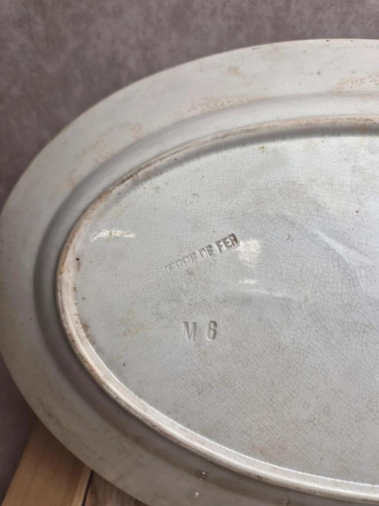 Grand plat ovale terre de fer Saint-amand Hamage modèle Byzantin 36 cm