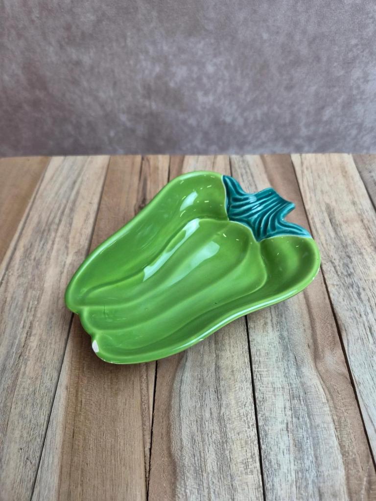 Ravier vintage en forme de poivron vert – Céramique colorée rétro années 60/70