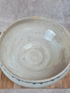 Ancienne soupière Sarreguemines, Modèle Bertha fin Xixe, grande pièce décorativ