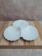 Présentoir ancien 3 compartiments coquille en porcelaine blanche