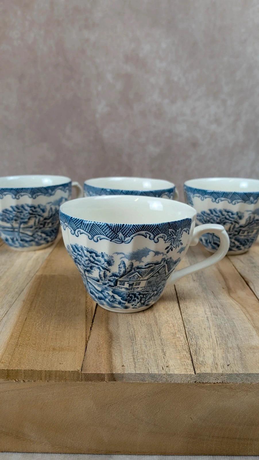 Lot de 4 tasses anglaises Churchill – décor campagne anglaise