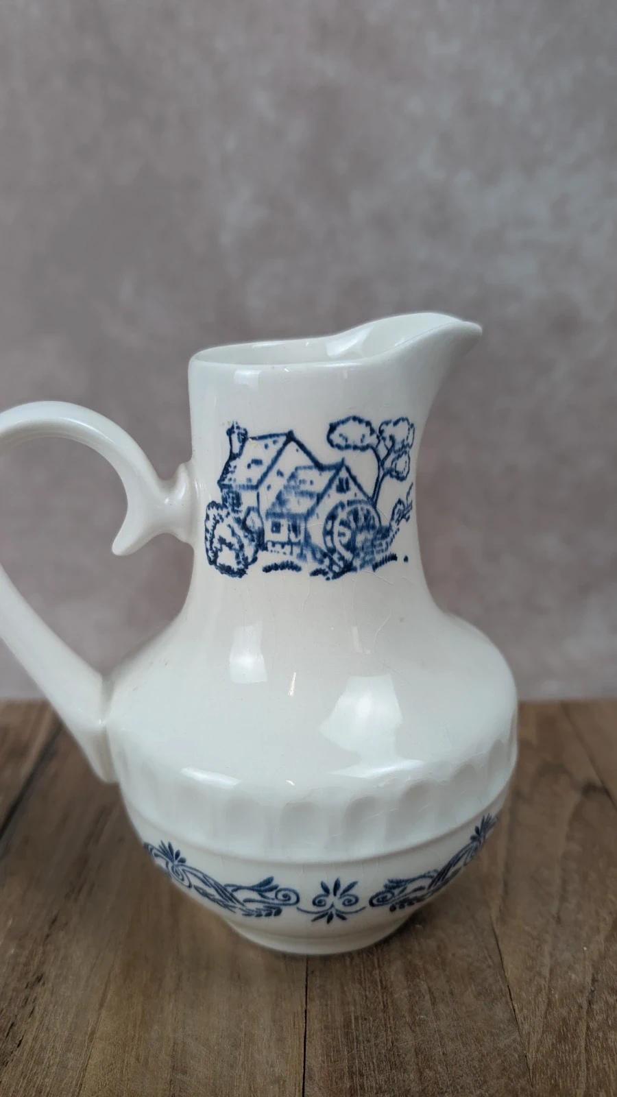 Ancien pot à lait Gien décor bleu