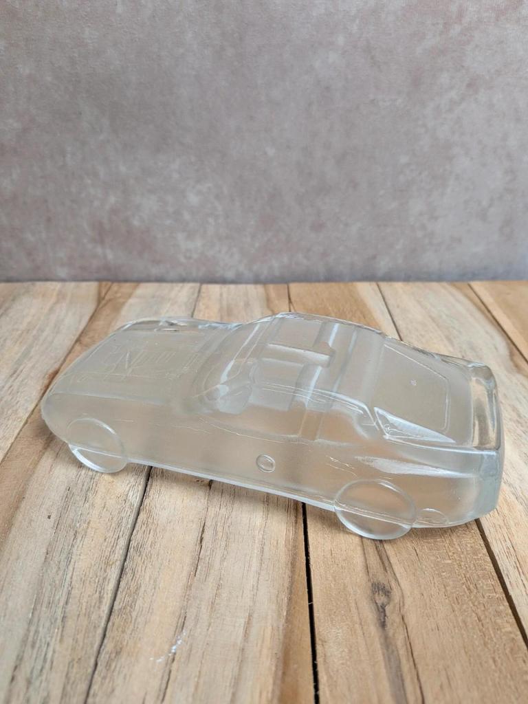 Voiture miniature en verre moulé transparent – Décoration vintage