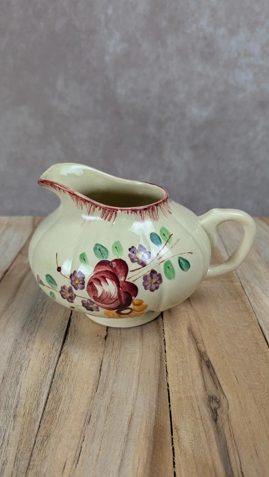 Petit pot à lait Longchamp fleuri vintage