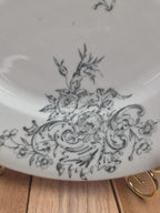 10 assiettes anciennes en porcelaine – Aux Lions de Faïence Paris – Xixe