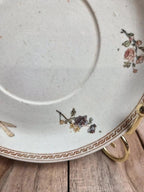 Soucoupe ancienne Sarreguemines – modèle Amour et Attributs – décor floral