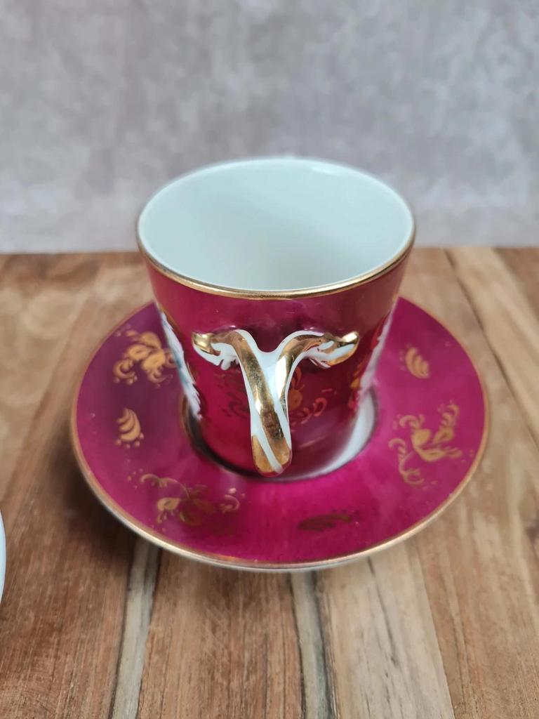 Tasse trembleuse ancienne décorée à la main – porcelaine de France