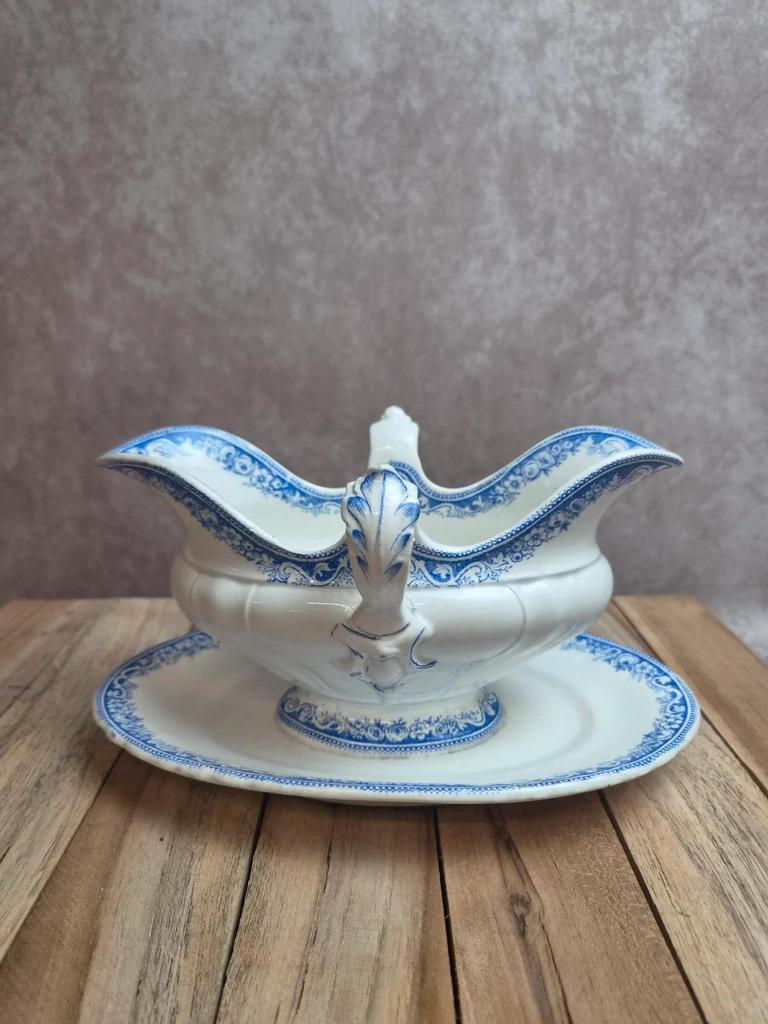 Saucière ancienne Jules Vieillard & Cie Bordeaux – Modèle Guirlande - Faïence fine Xixe
