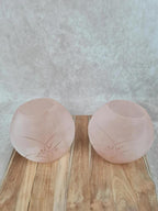 🌸 Paire de vases Bergère de France – verre dépoli rose poudré 🌸