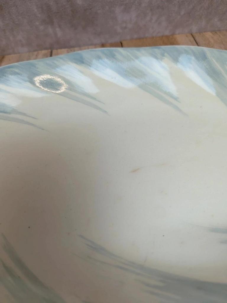 Saucière + plateau Terre de fer Salins décor bleu nuagé