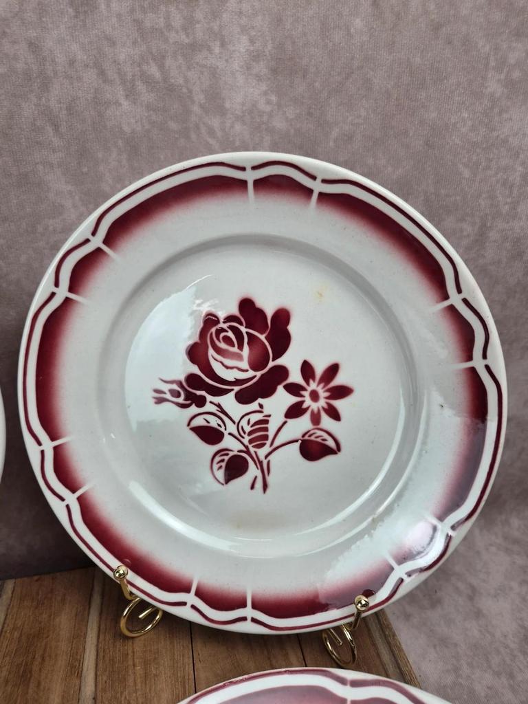 Lot de 6 assiettes plates anciennes Badonviller Fb – roses bordeaux