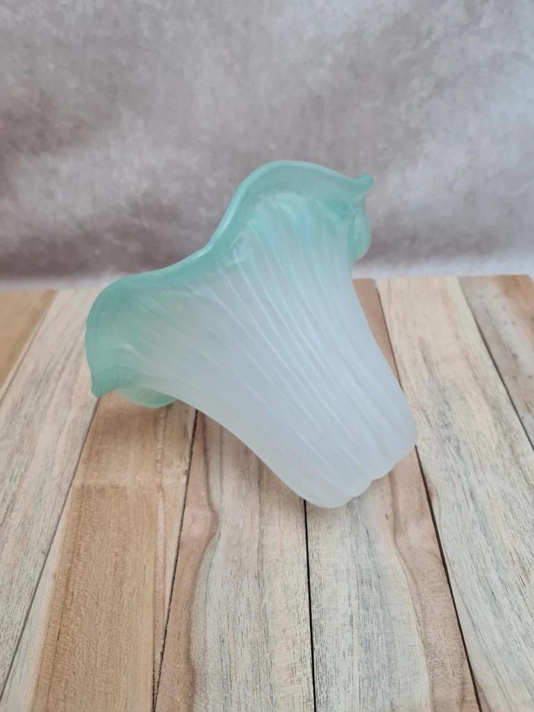 Abat-jour ancien tulipe verre opalin turquoise 💡 déco vintage années 30-50