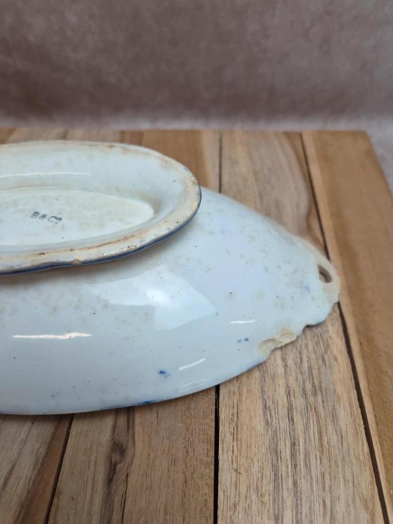 Petit plat ancien Creil & Montereau Flora bleu – B&cie C&m