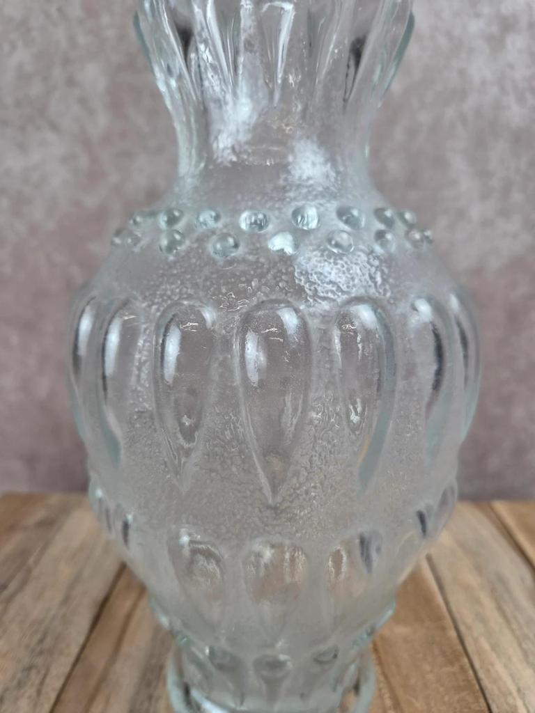 Vase vintage en verre pressé moulé givré années 50 – Grand modèle décor gouttes