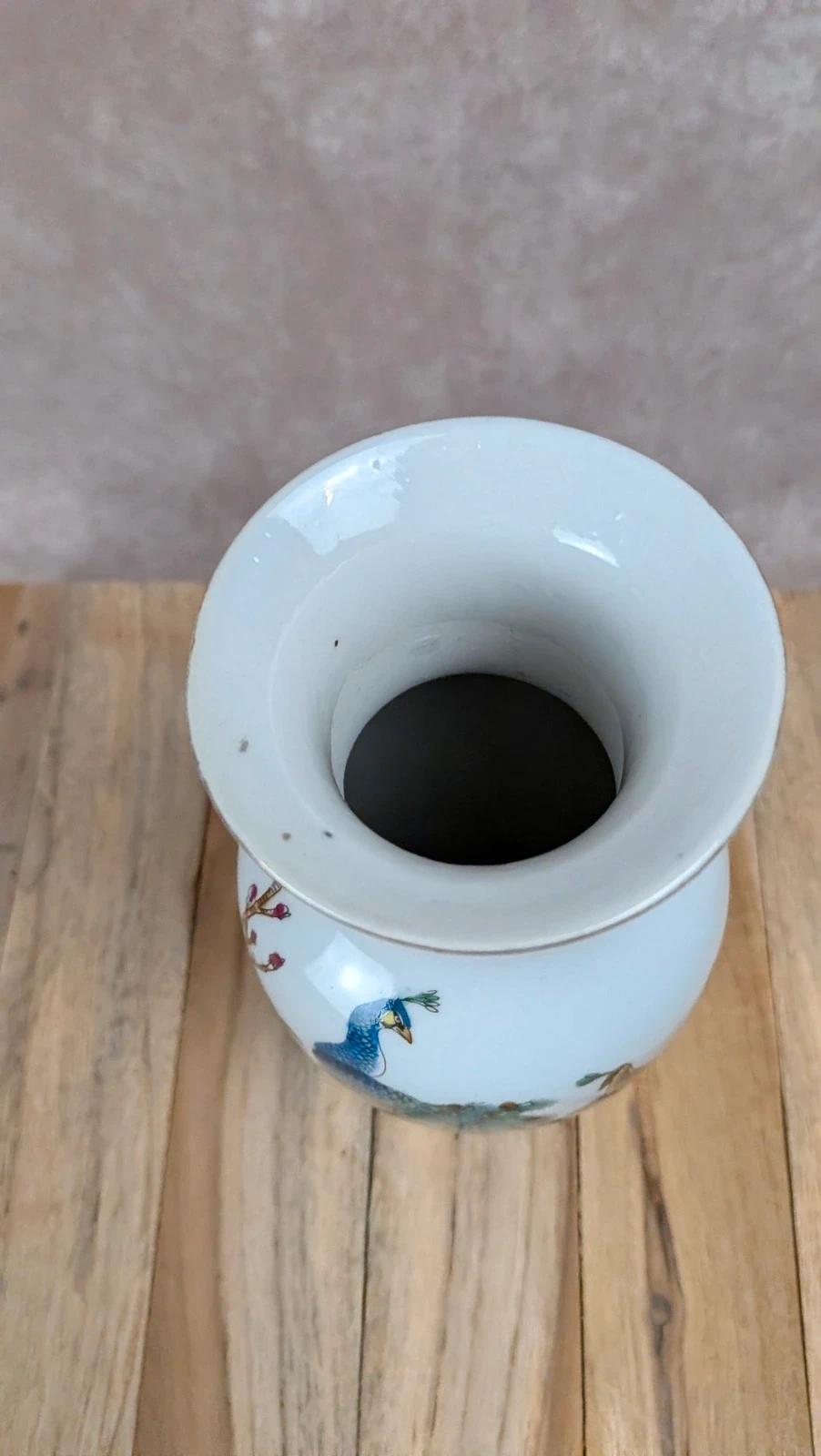 Vase asiatique décor paon en porcelaine