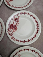 Lot de 6 assiettes plates en terre de fer Longwy – Modèle Viennois – Fleurs rouges