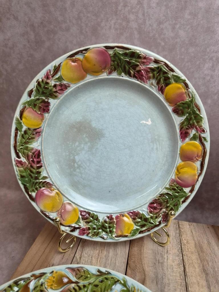 Lot de 6 assiettes à dessert en barbotine Saint-amand-les-eaux – Décors fruits