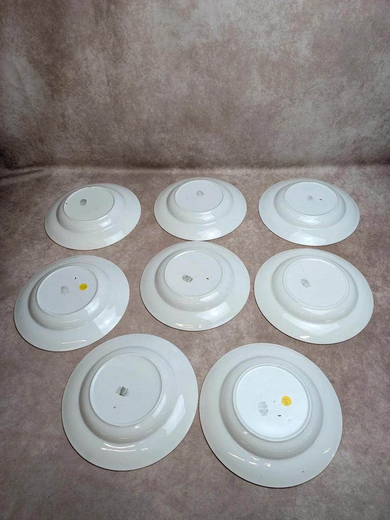 Lot de 8 assiettes creuses anciennes Faïencerie d’onnaing