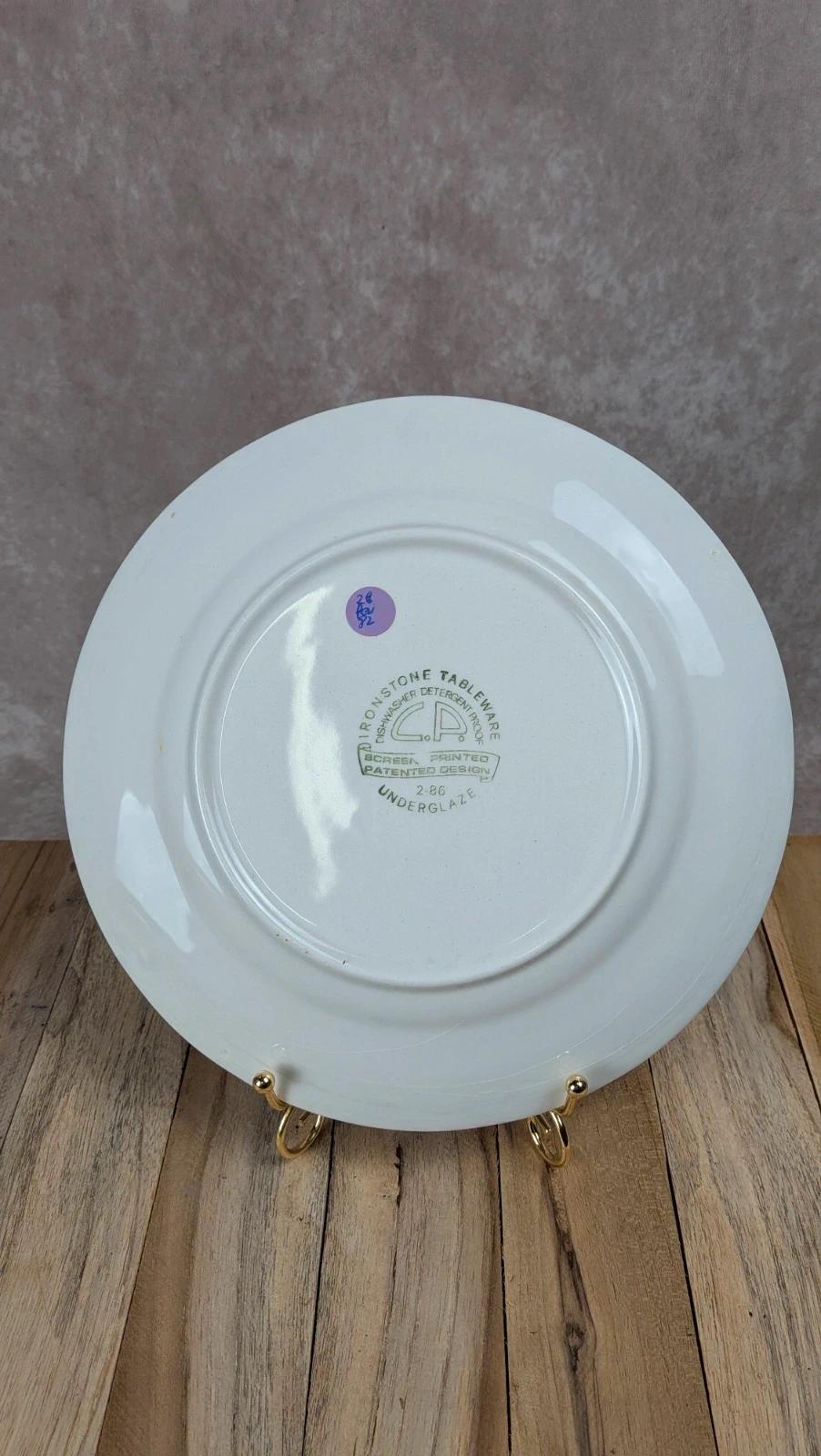 Assiette décor bleu romantique Ironstone