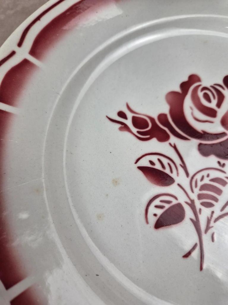 Lot de 6 assiettes plates anciennes Badonviller Fb – roses bordeaux