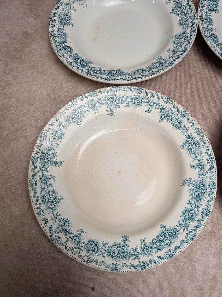 Lot de 4 assiettes creuses Terre de fer St Amand Argenton